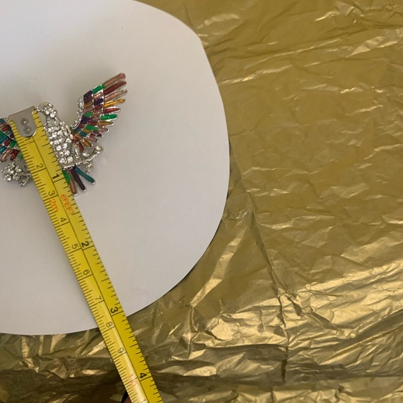 Vintage inspired brooch - NWOT ✅ - Picture 6 of 6